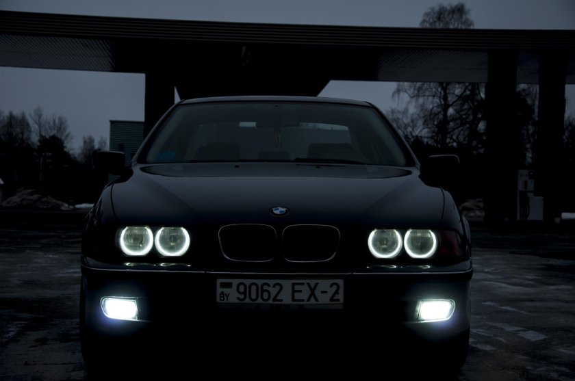 BMW 5 Series (e39)