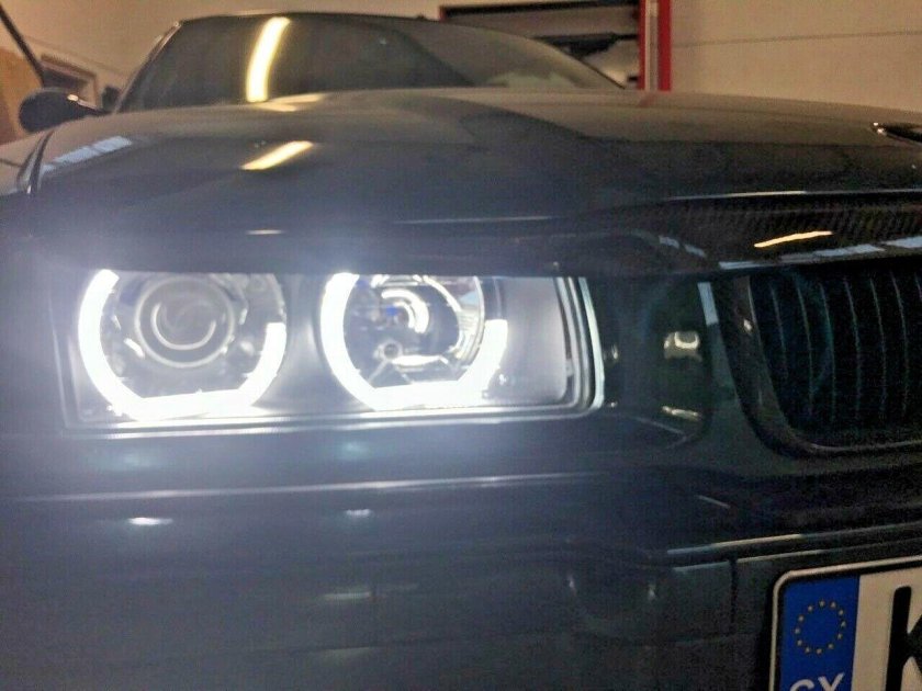 BMW e36 Angel Eyes