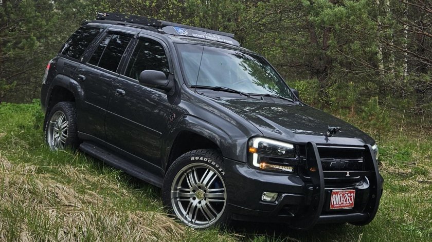 Chevrolet trailblazer 1