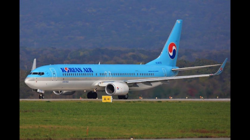 Korean Air 737-900