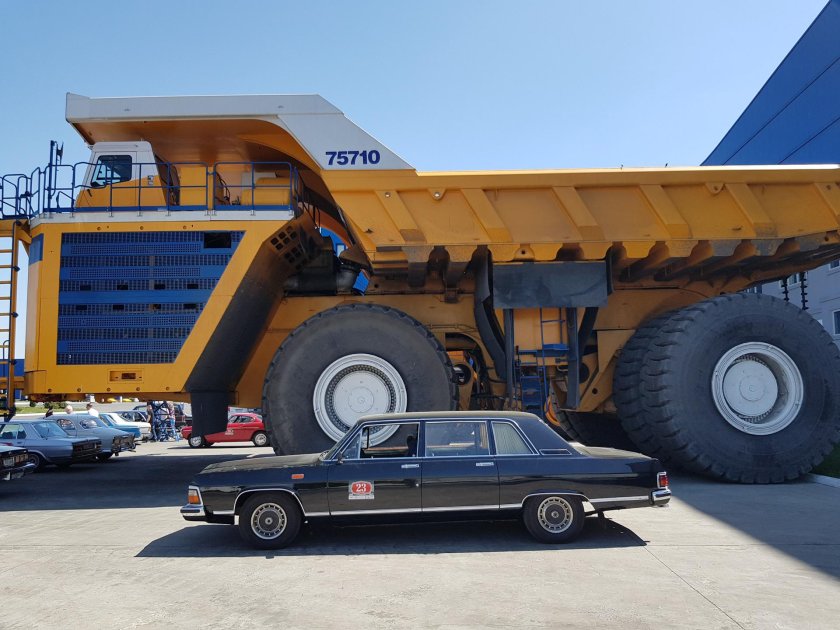 БЕЛАЗ-75710 самосвал