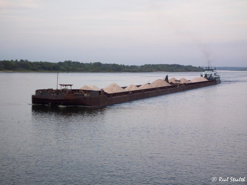 Морская баржа сухогрузная самоходная