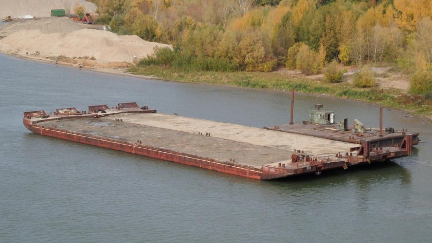 Баржа-площадка (проект АСПО-035.01)