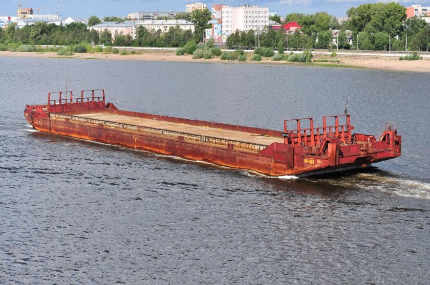 Баржа проекта р-56