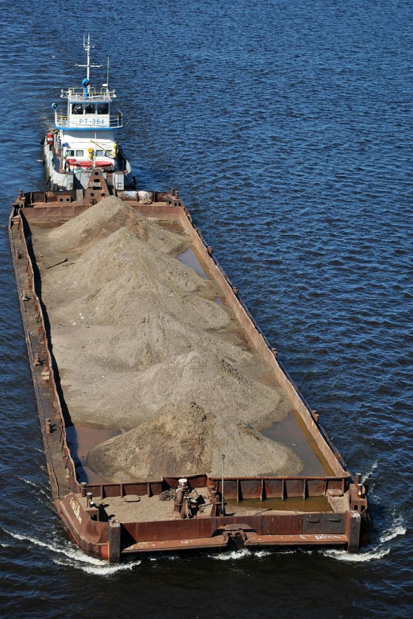 Баржа Речная сухогрузная