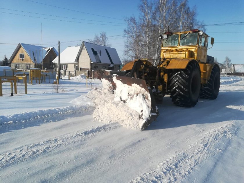 Кировец 150 с отвалом