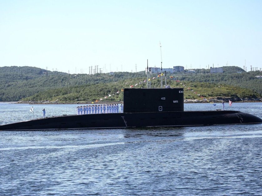 Подводная лодка 677 лада