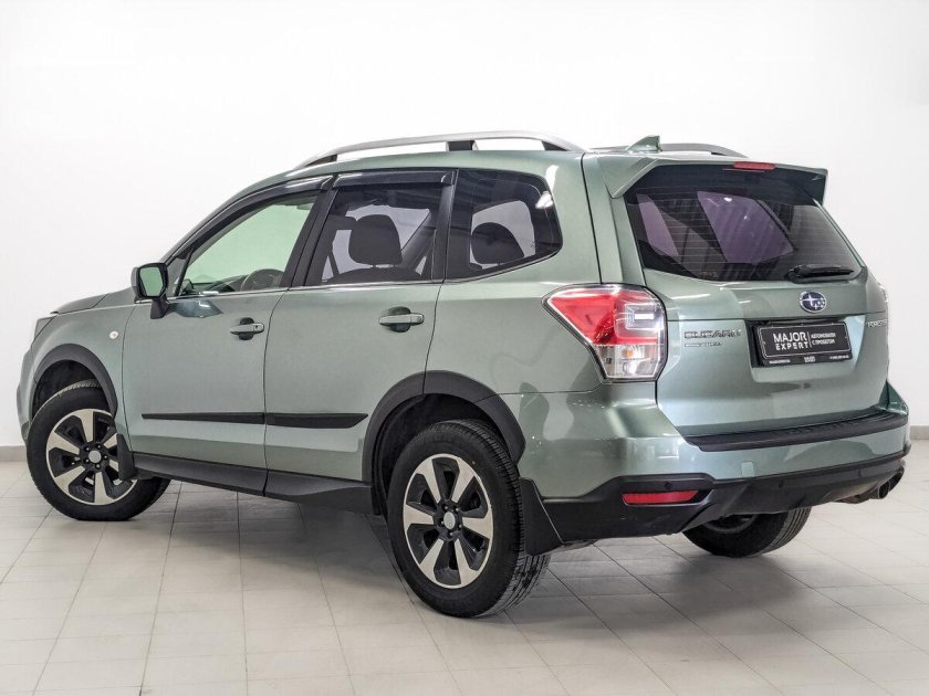 Субару форестер 2016