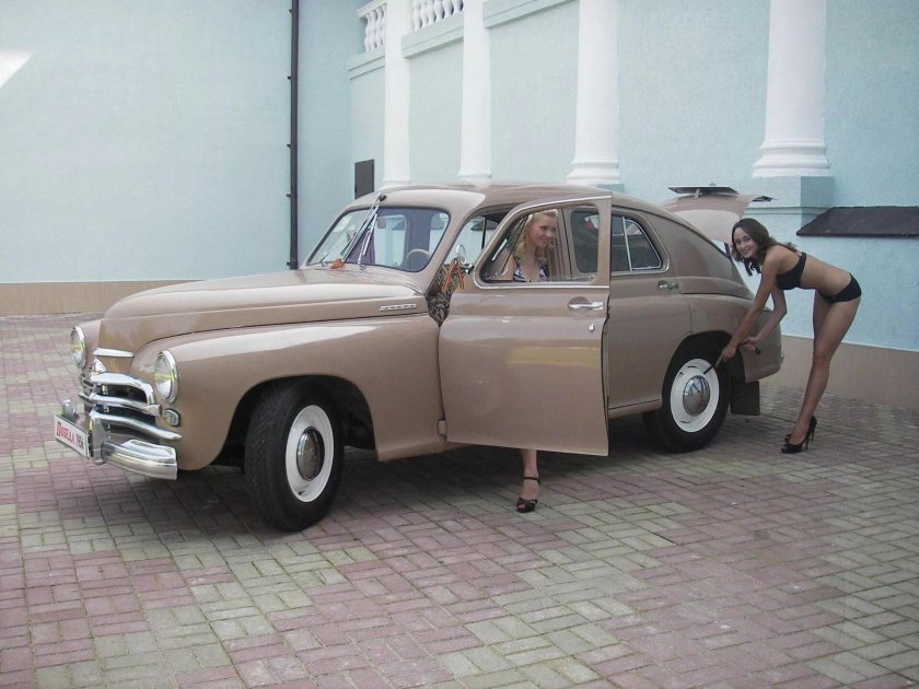 ГАЗ м20 седан