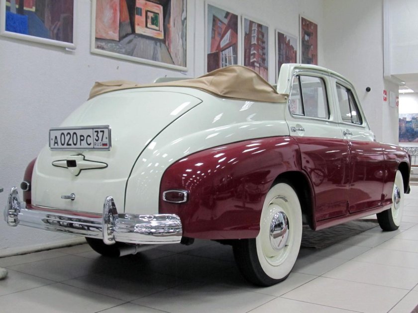 Автомобиль ГАЗ м20 победа