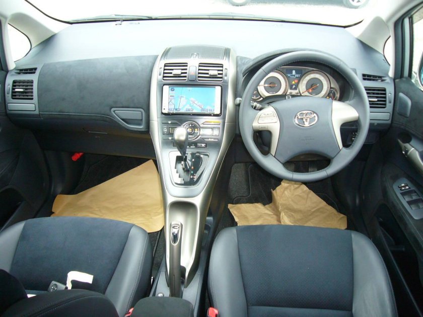 Toyota Blade 2007