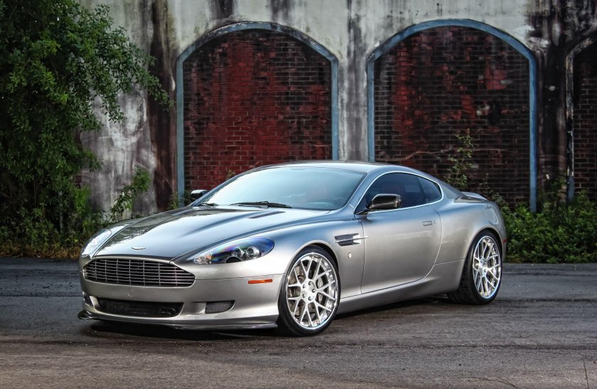 Aston Martin db9