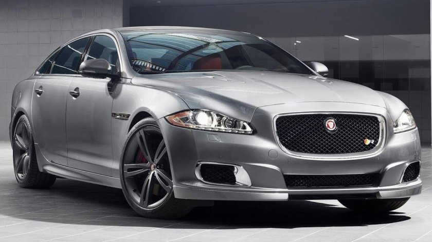 Jaguar XJR