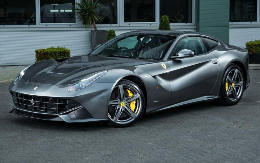 Ferrari f12