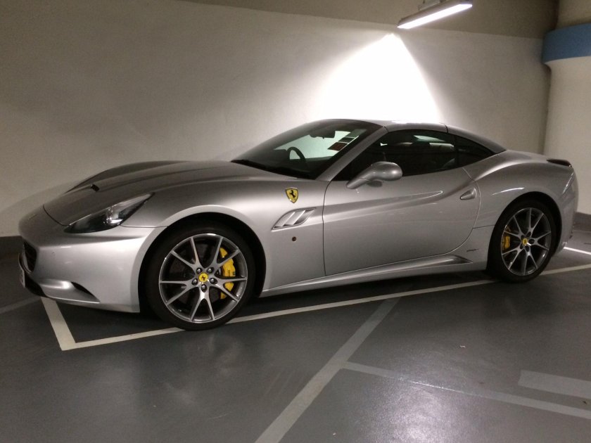 Феррари серебро