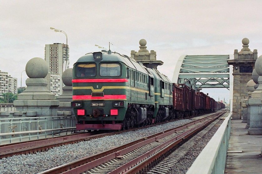 М62 электровоз КНДР