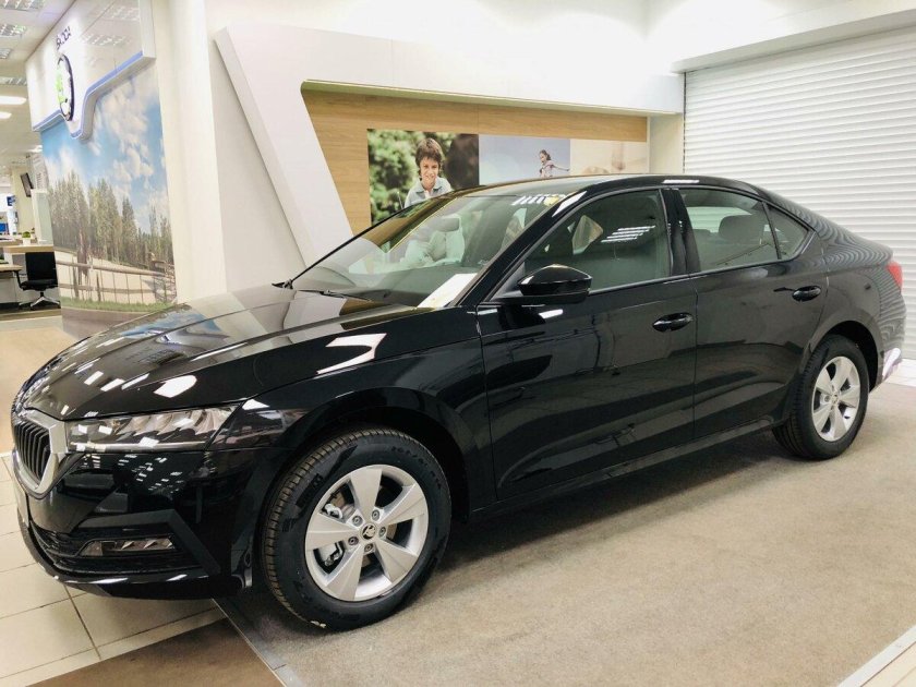 Шкода октавия 2020 черная