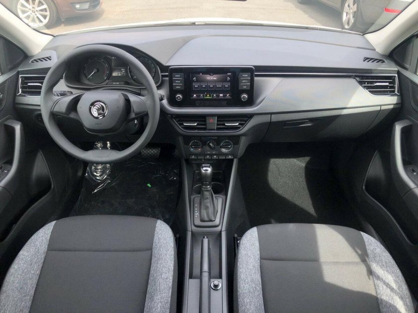 Шкода Рапид 2021 комплектация Актив