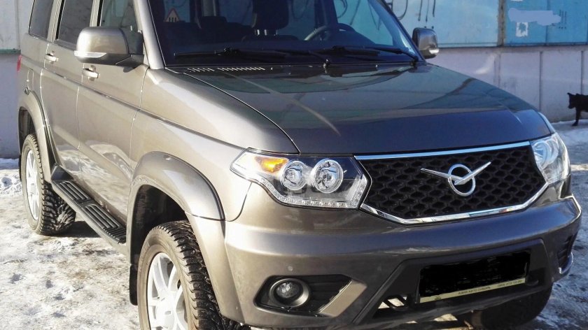 УАЗ Патриот серо коричневый