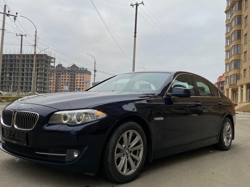 Бмв 523i 2011