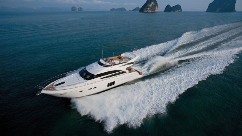 Моторная яхта принцесс 60