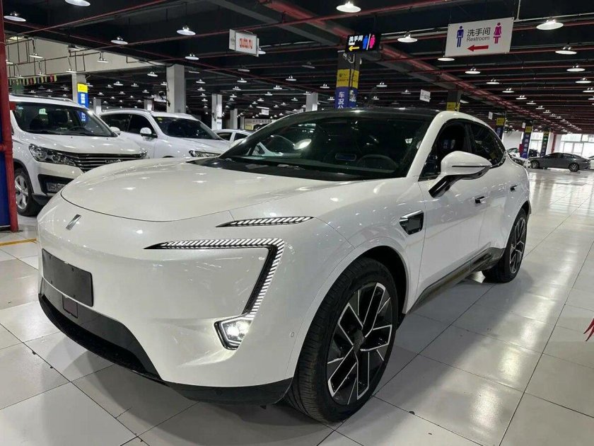 Avatr 11 116 KWH, 2023