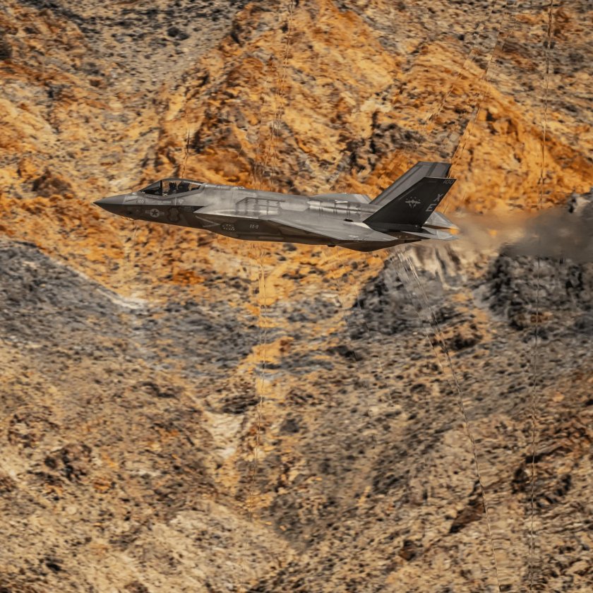 Ударная волна от сверхзвукового самолета