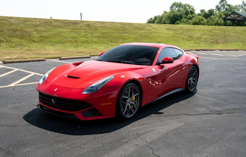 Ferrari f12 Berlinetta Red