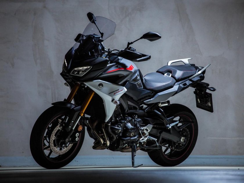 Мотоцикл Yamaha Tracer 900