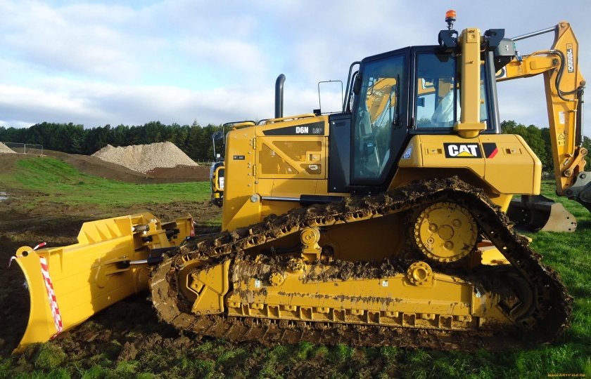 Бульдозер Cat d6