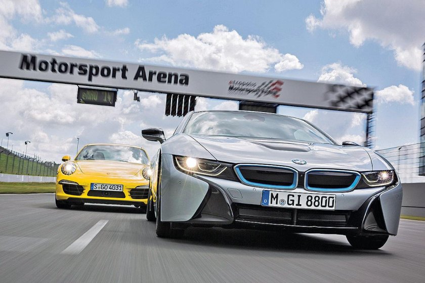 Porsche vs BMW