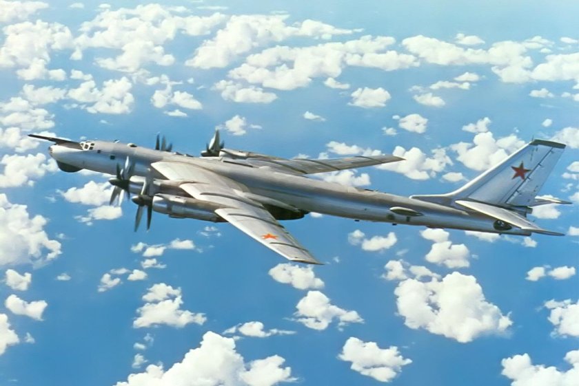 Самолеты ВВС России ту 95