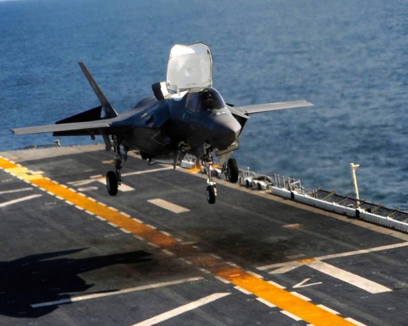 F-35b вертикальный взлёт