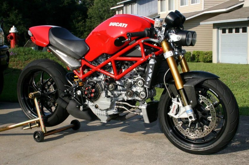 Ducati Monster 400