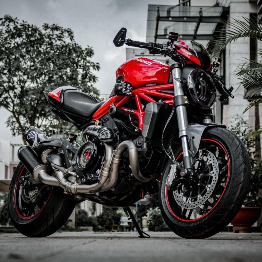 Ducati monster 821