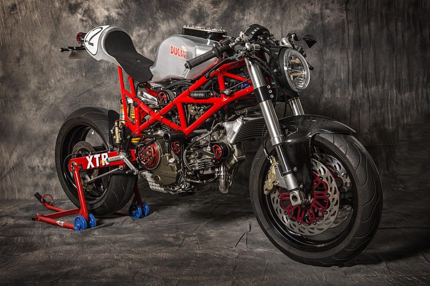 Мотоцикл дукати кастом