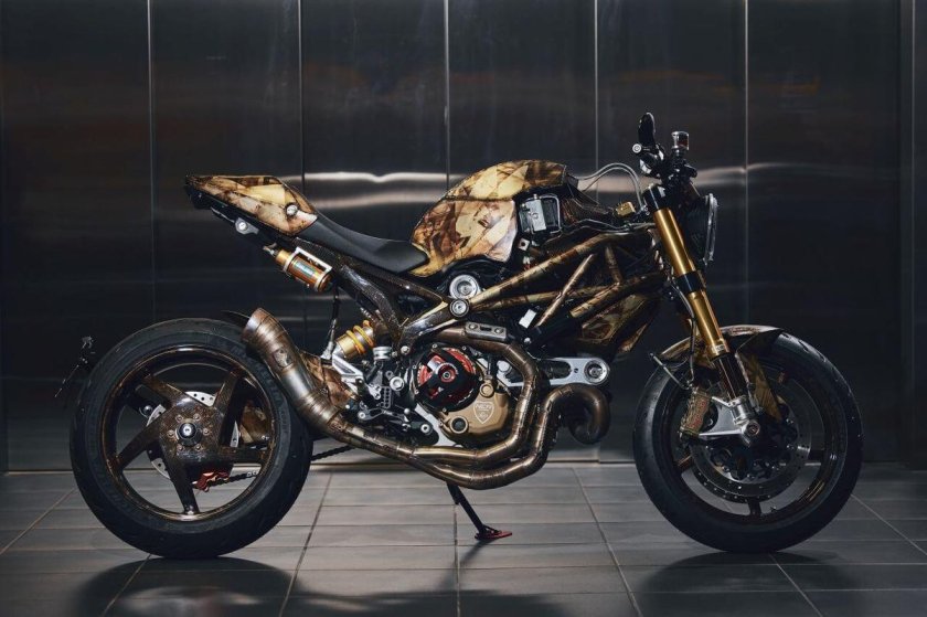 Ducati Monster 796 Custom