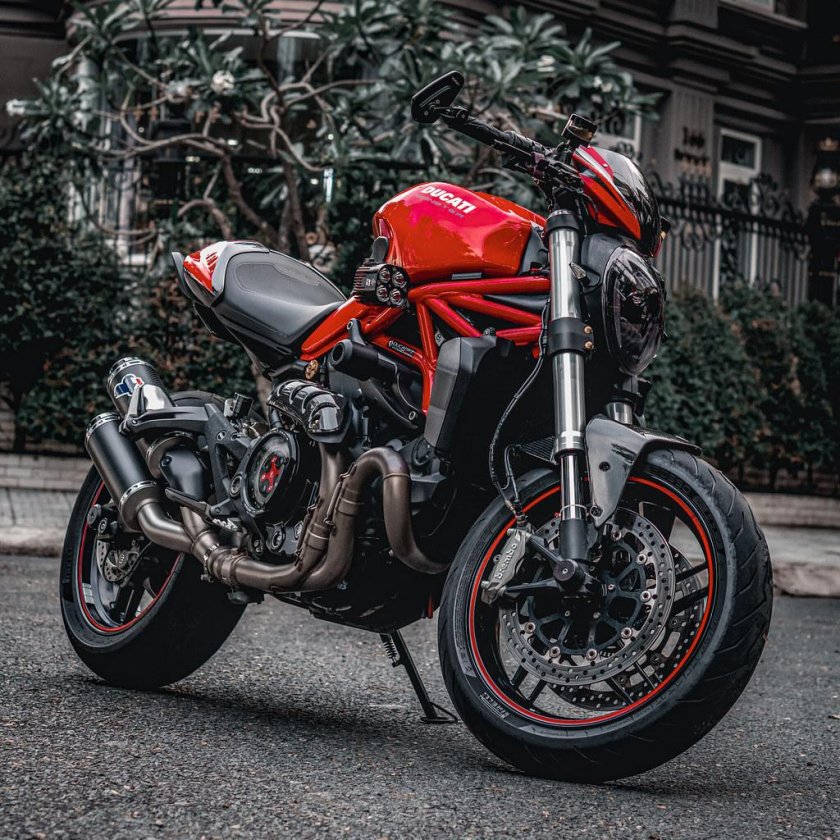 Ducati Monster 821 Custom