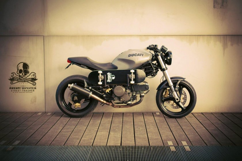 Ducati Monster 600 Cafe Racer