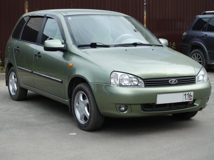 Лада Калина универсал 2008 зеленая