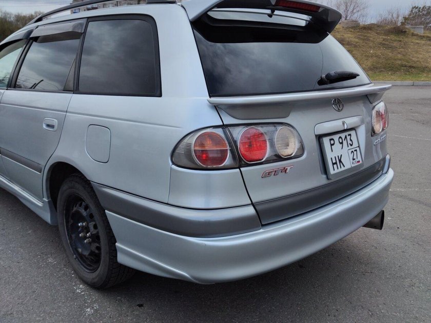 Тойота калдина универсал