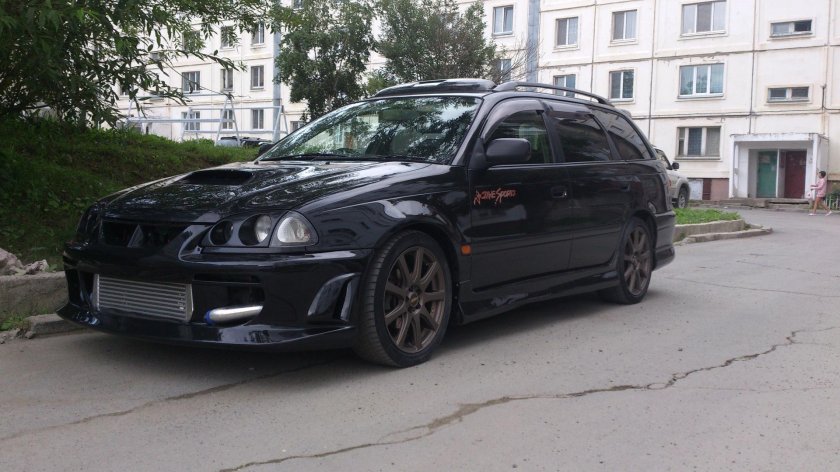 Тойота Калдина в 215 кузове турбо