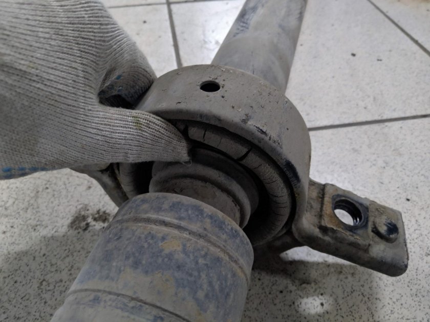 Nissan x-Trail t30 подшипник карданного вала