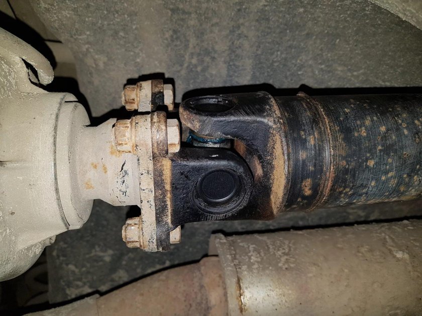 Подвесной подшипник карданного вала Ниссан Кашкай j10