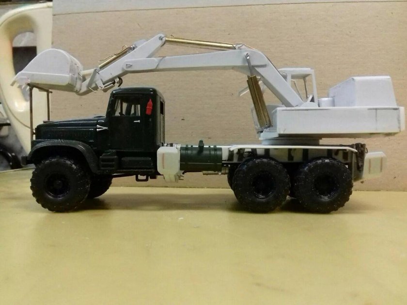 ЭОВ 3523 кабина