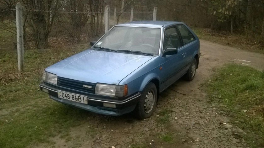 Mazda 323 1985