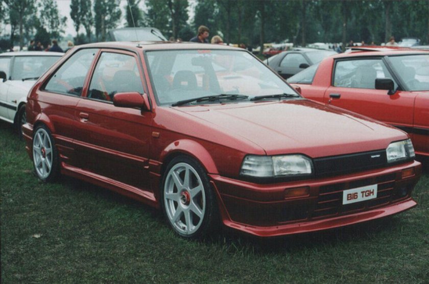Mazda 323 bf