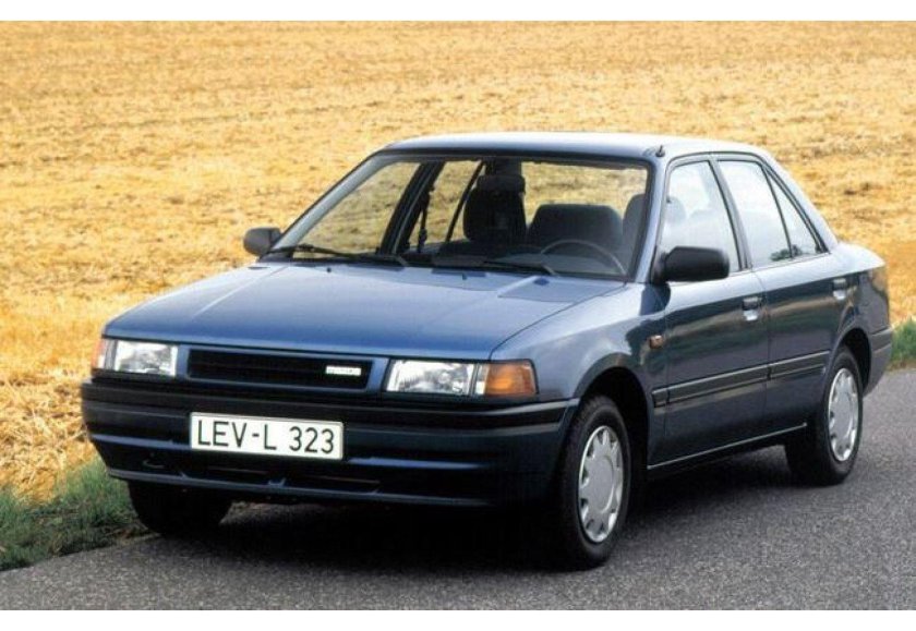 Мазда 323 седан