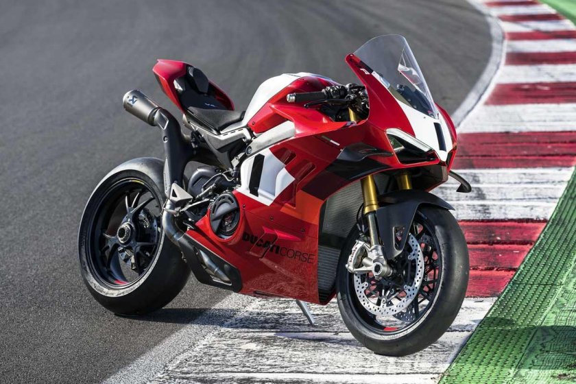 Мотоцикл Ducati Panigale v4