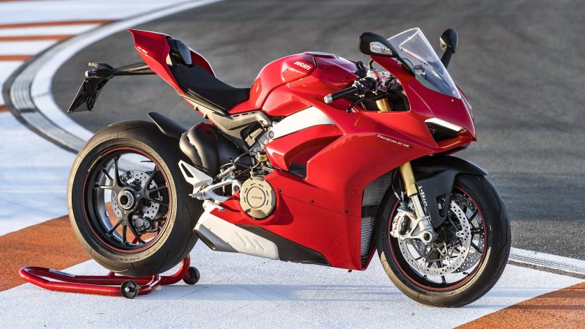 Мотоцикл ducati panigale v4 s
